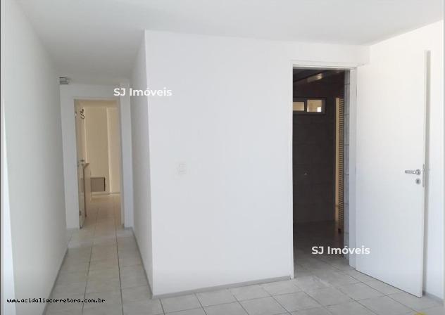 Apartamento para alugar com 3 quartos, 107m² - Foto 13