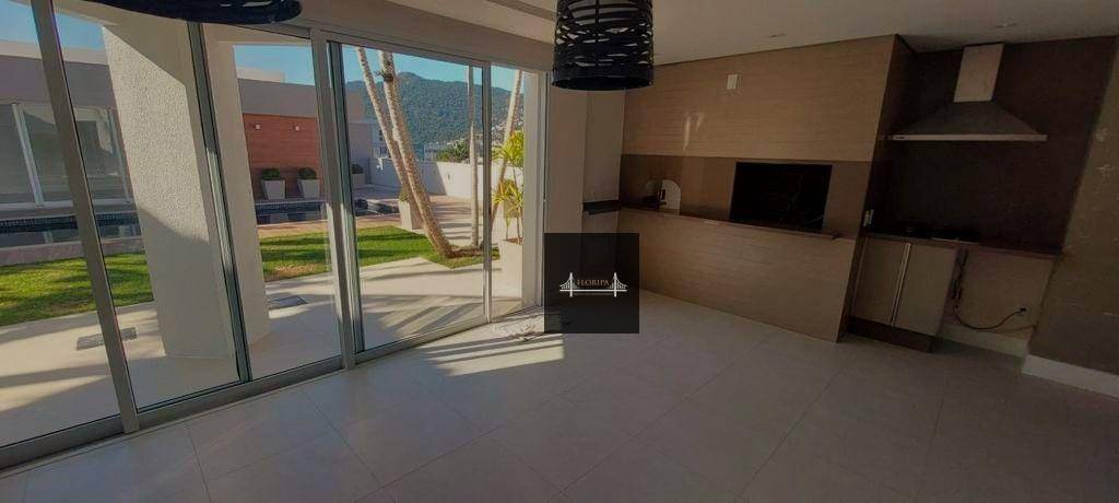 Casa à venda com 4 quartos, 350m² - Foto 4