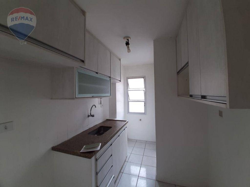 Apartamento à venda com 2 quartos, 67m² - Foto 27