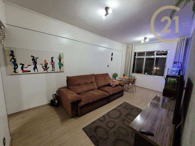 Apartamento à venda com 2 quartos, 70m² - Foto 4