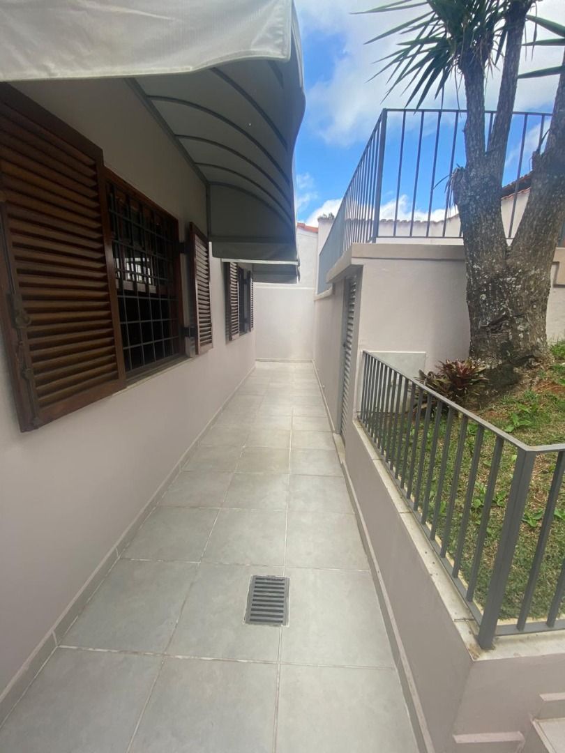 Casa à venda com 3 quartos, 235m² - Foto 12