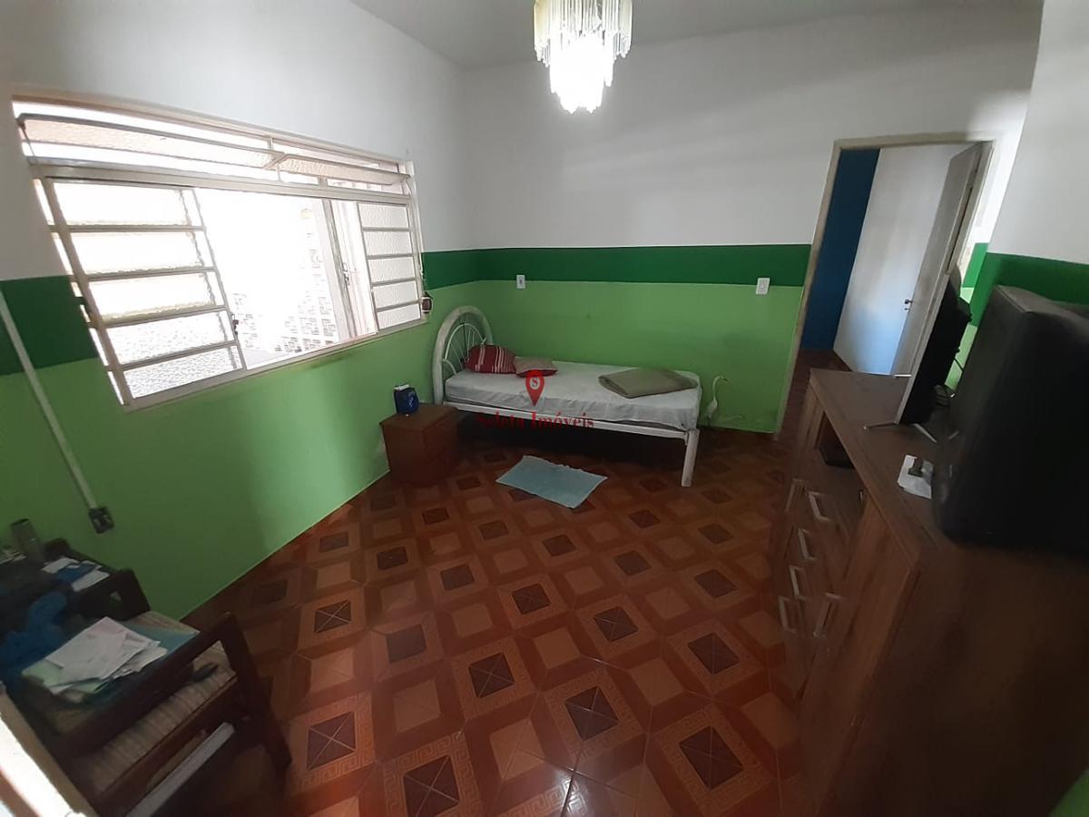 Casa à venda com 2 quartos, 250m² - Foto 5