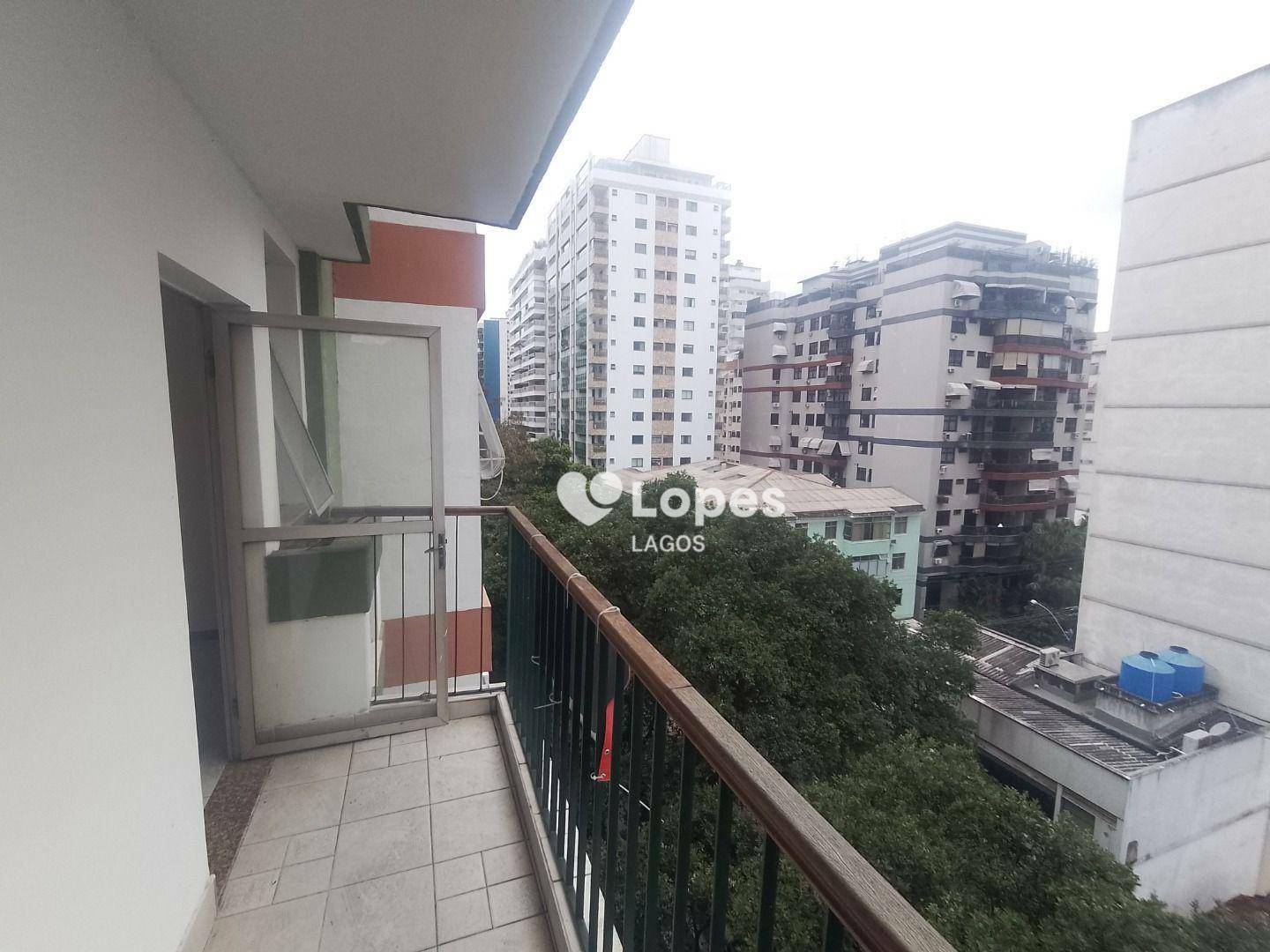 Apartamento à venda com 3 quartos, 104m² - Foto 3