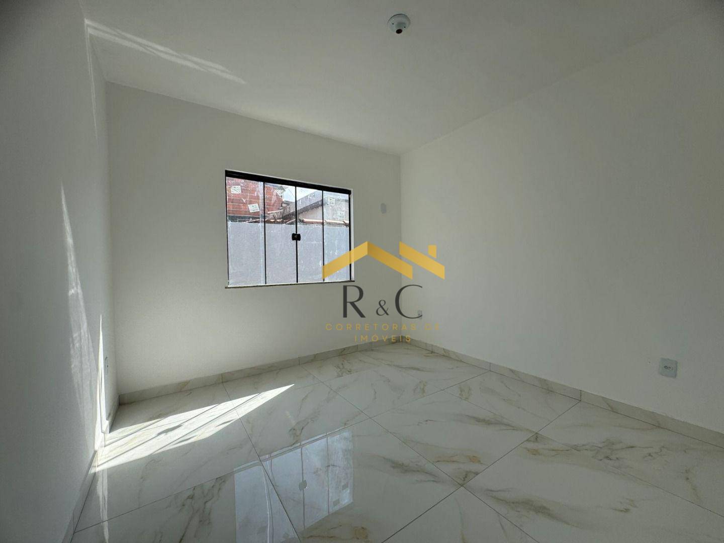 Casa à venda com 3 quartos, 81m² - Foto 11