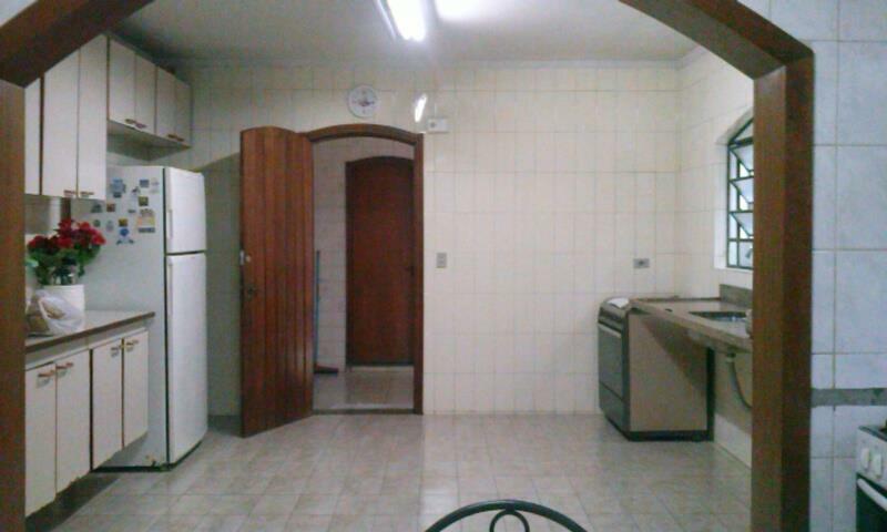 Sobrado para alugar com 8 quartos, 250m² - Foto 12