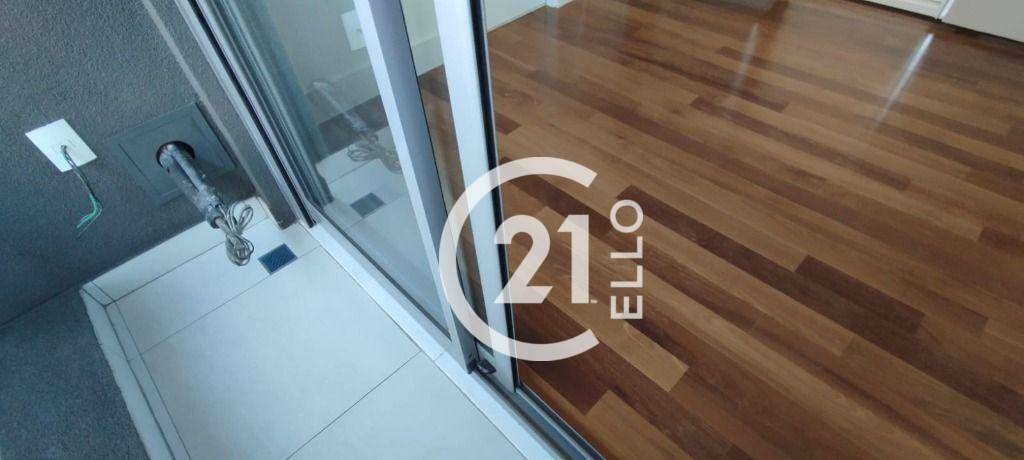 Apartamento para alugar com 2 quartos, 142m² - Foto 8