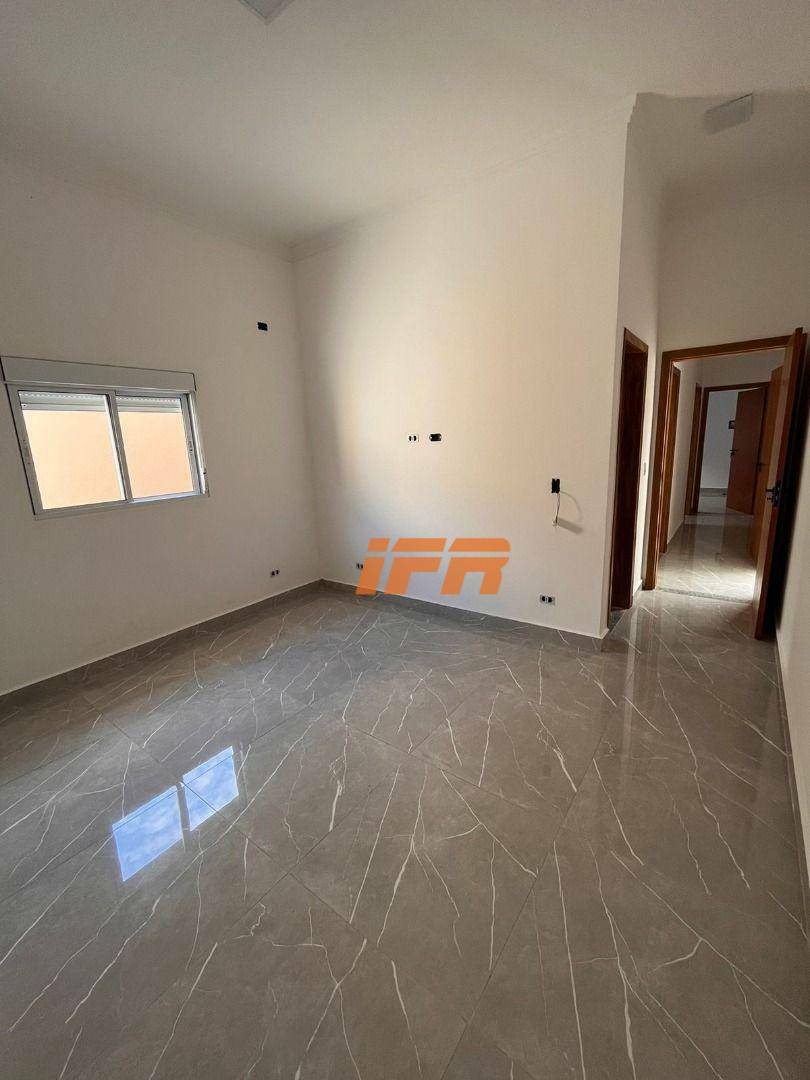 Casa à venda com 3 quartos, 150m² - Foto 13