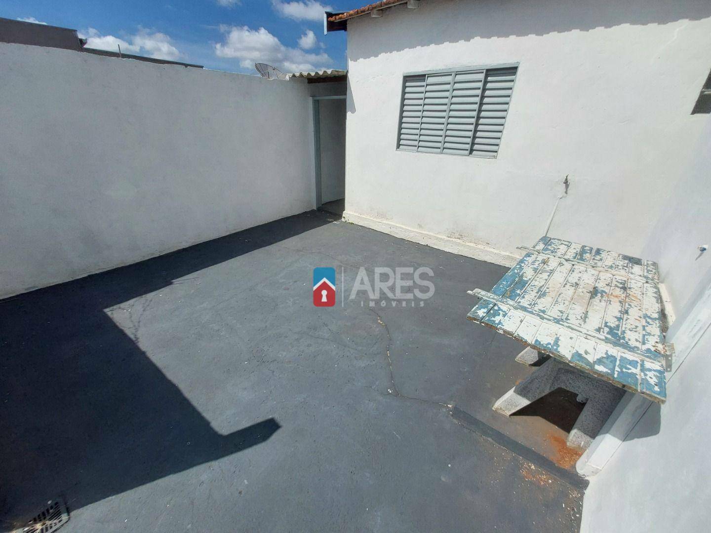 Casa à venda com 3 quartos, 143m² - Foto 11