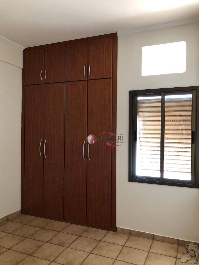 Apartamento à venda com 3 quartos, 125m² - Foto 15