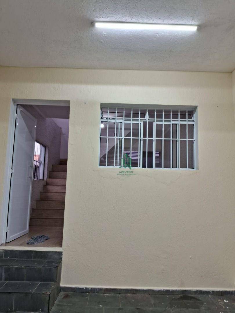 Sobrado à venda com 3 quartos, 160m² - Foto 2