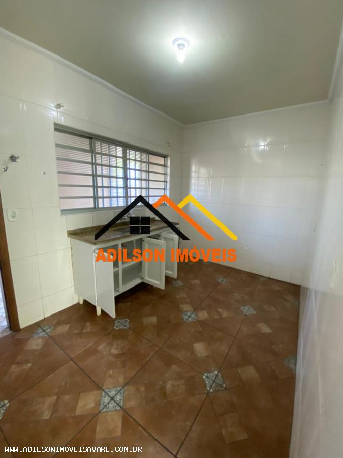 Casa para alugar com 3 quartos, 169m² - Foto 4