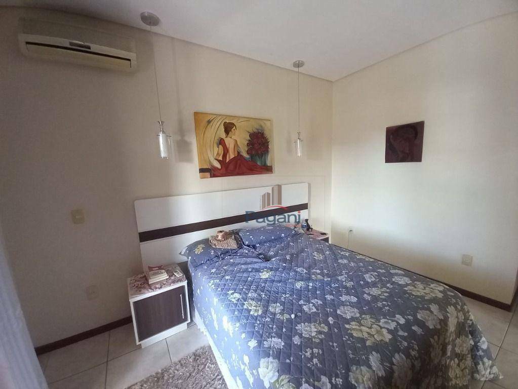 Casa à venda com 3 quartos, 151m² - Foto 3