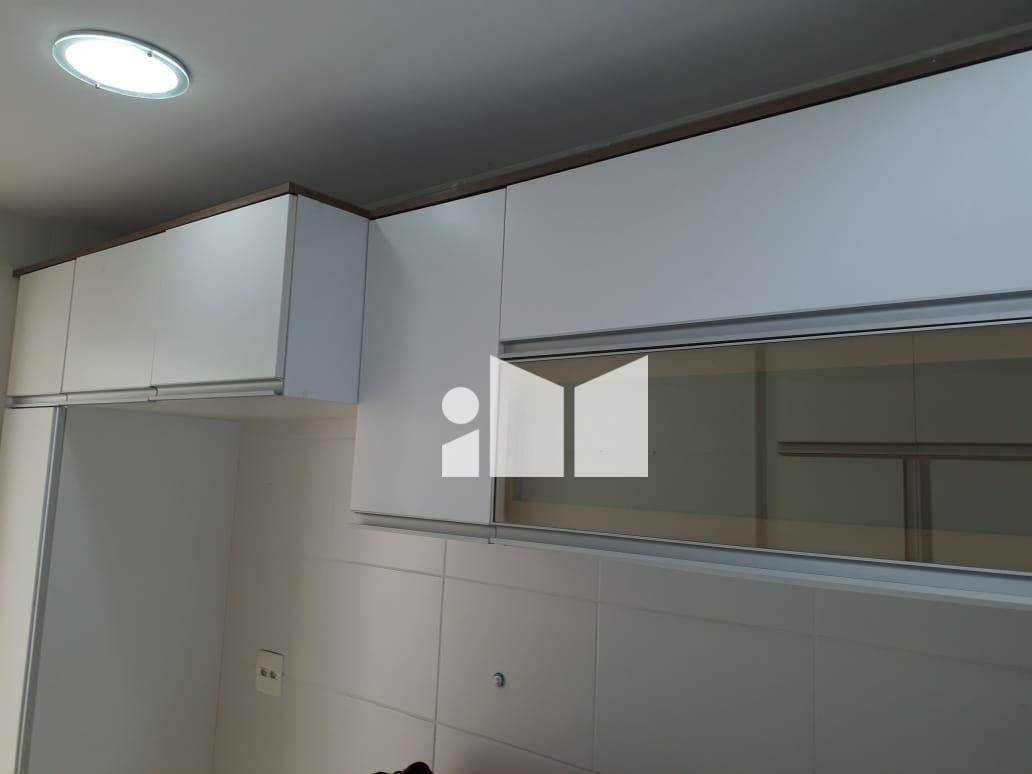 Apartamento à venda com 3 quartos, 130m² - Foto 18