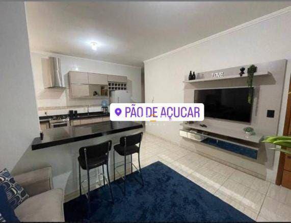 Apartamento à venda com 2 quartos, 70m² - Foto 3