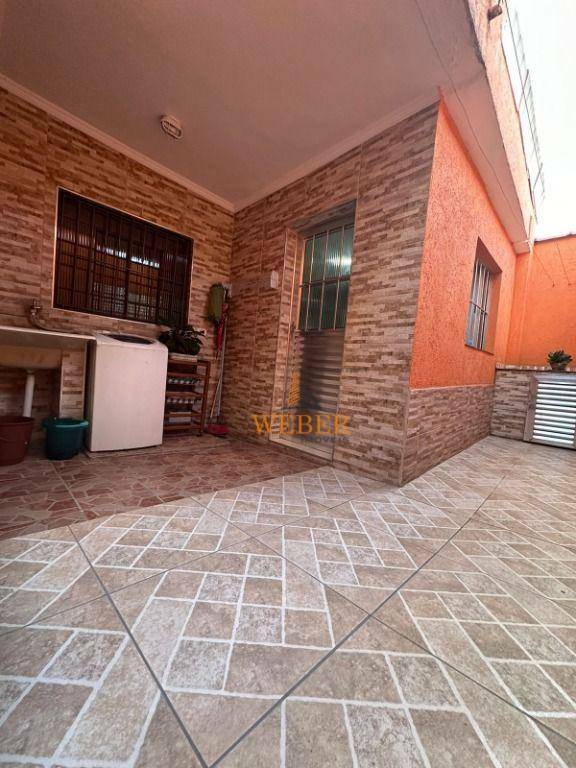 Sobrado à venda com 2 quartos, 260m² - Foto 19