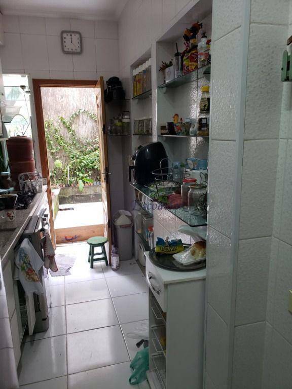 Sobrado à venda com 3 quartos, 180m² - Foto 35