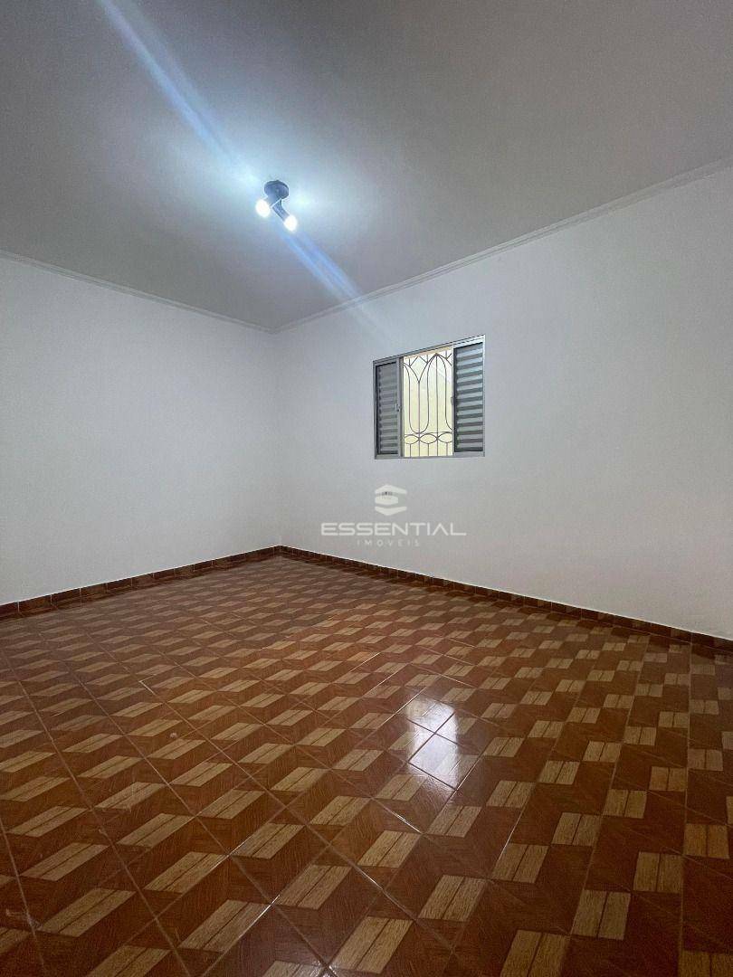 Casa à venda e aluguel com 3 quartos, 150m² - Foto 16