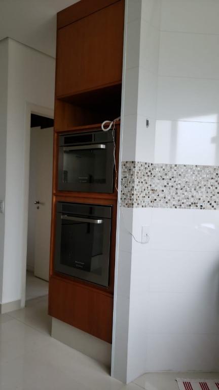 Apartamento à venda com 3 quartos, 240m² - Foto 8