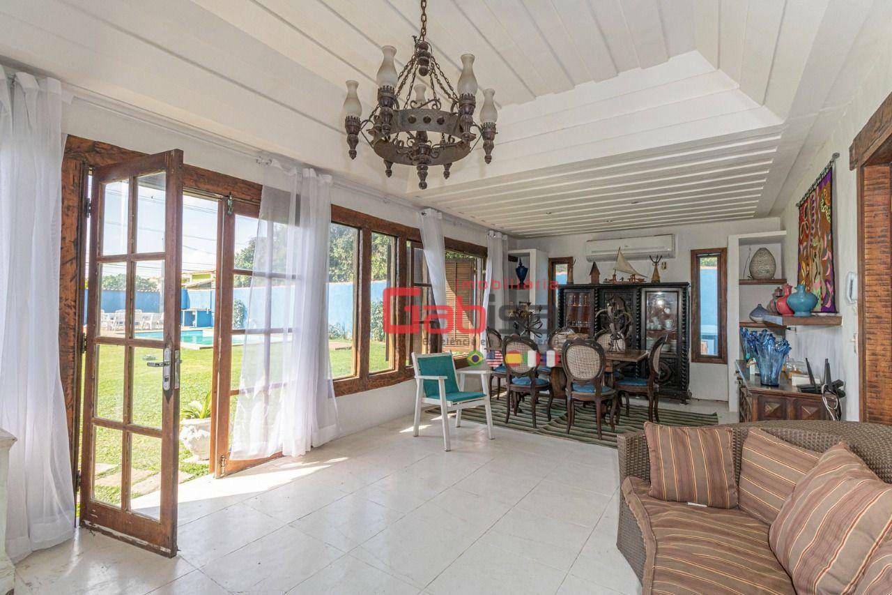 Casa à venda com 4 quartos, 250m² - Foto 22