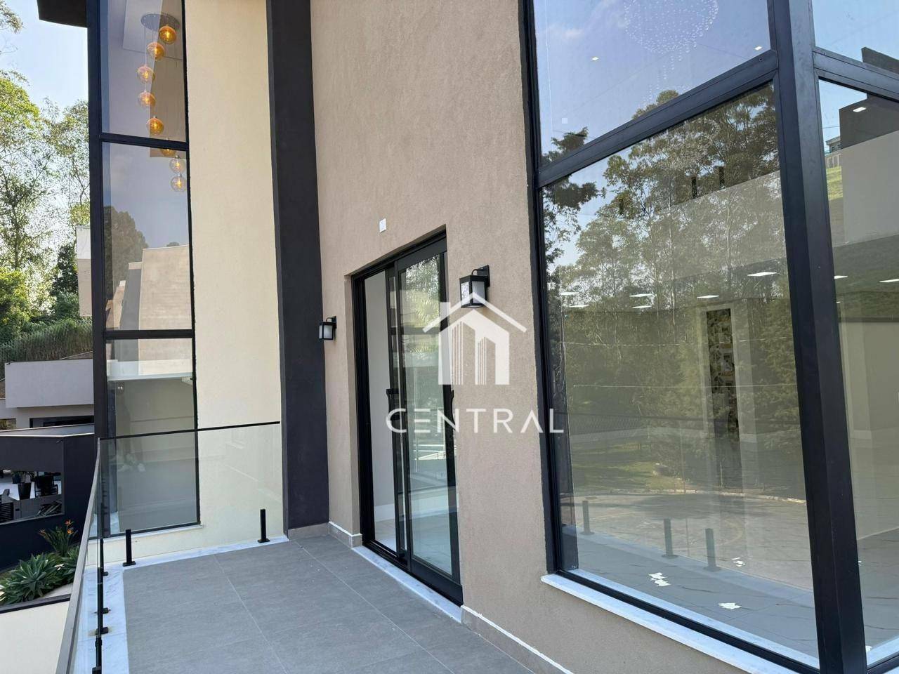 Casa à venda com 3 quartos, 382m² - Foto 7