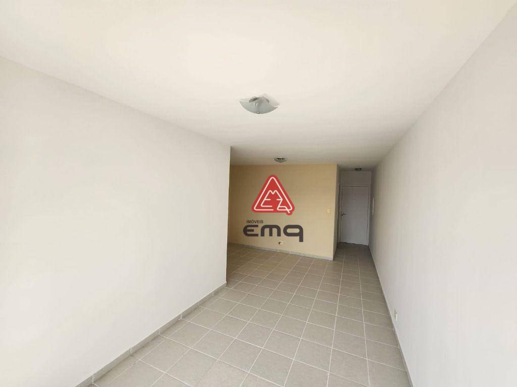 Apartamento à venda com 3 quartos, 70m² - Foto 12