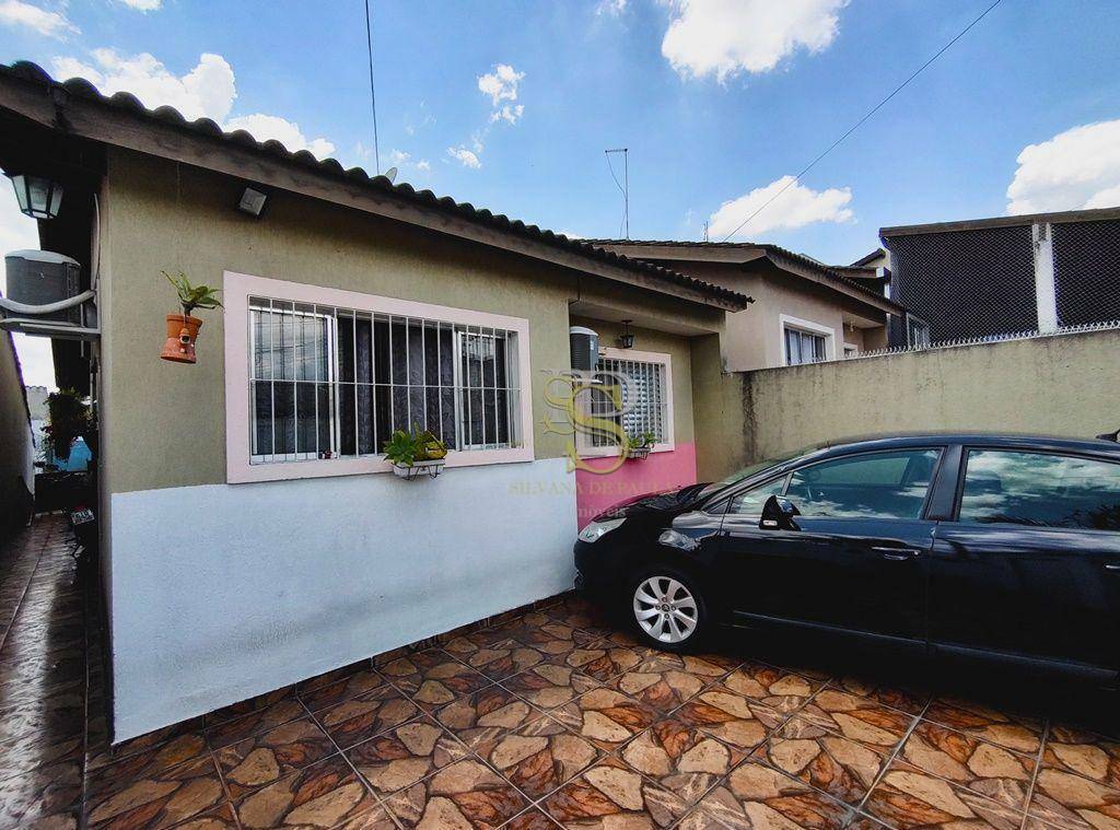 Casa à venda com 2 quartos, 90m² - Foto 2