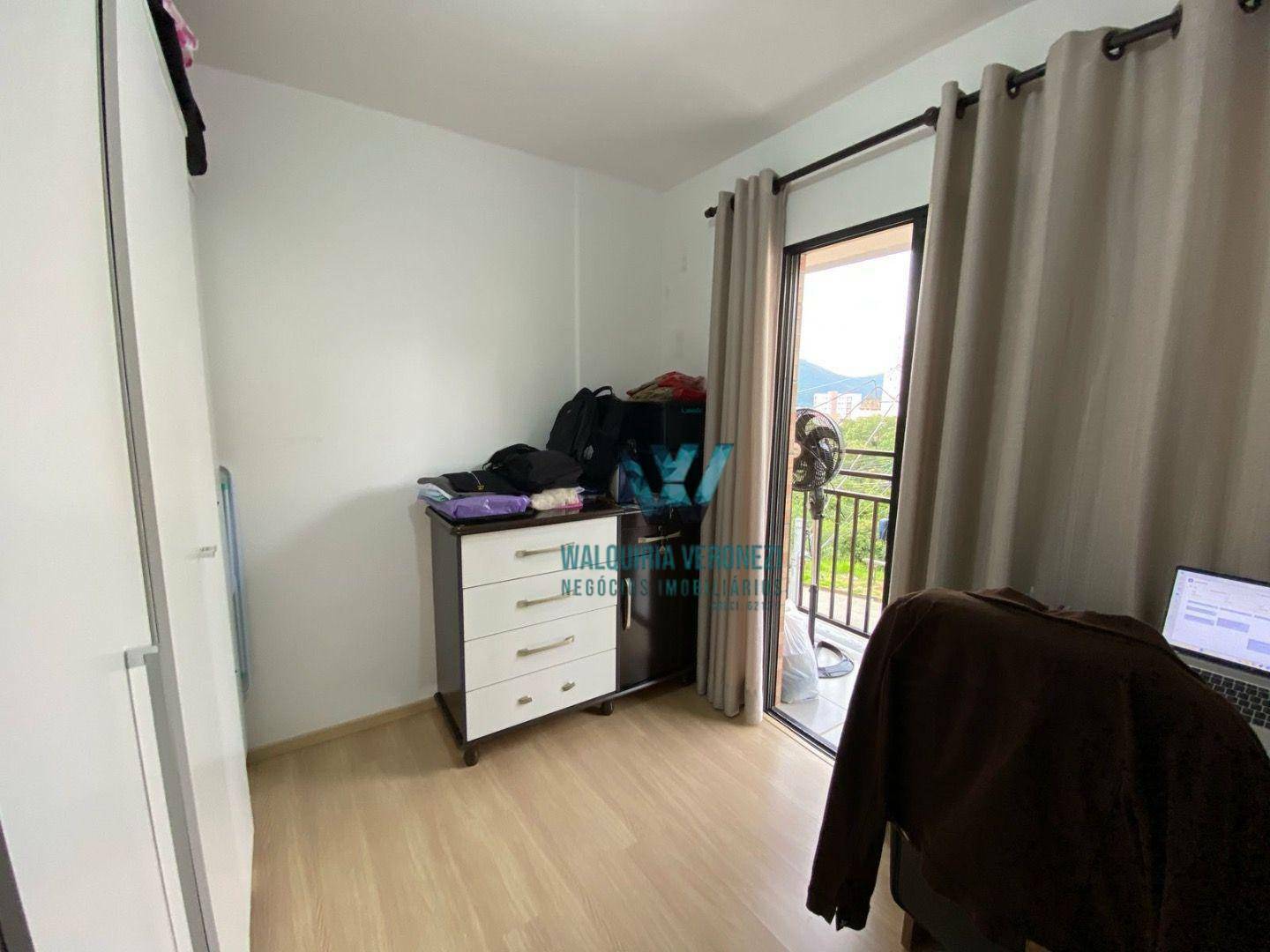 Apartamento à venda com 2 quartos, 75m² - Foto 12