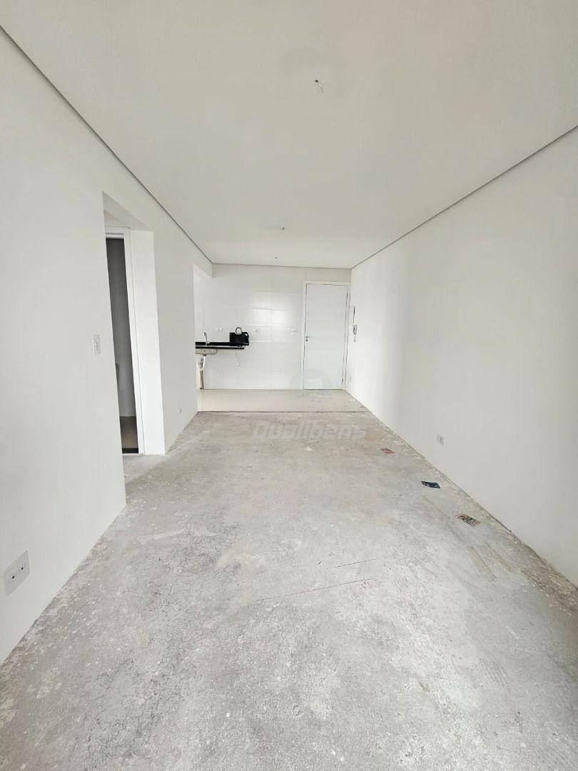 Apartamento à venda com 2 quartos, 60m² - Foto 3