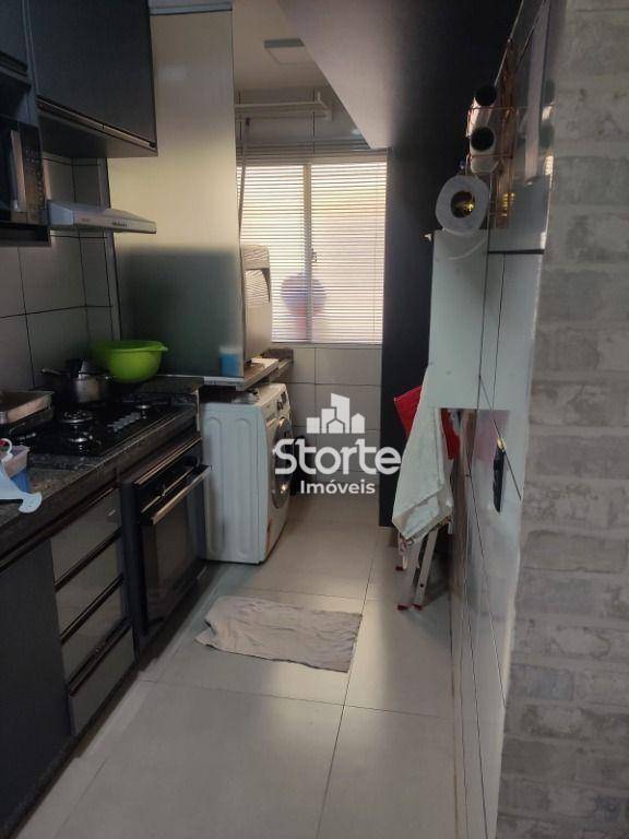 Apartamento à venda com 2 quartos, 57m² - Foto 2