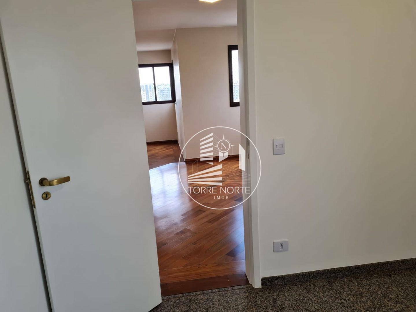 Apartamento à venda com 4 quartos, 220m² - Foto 14