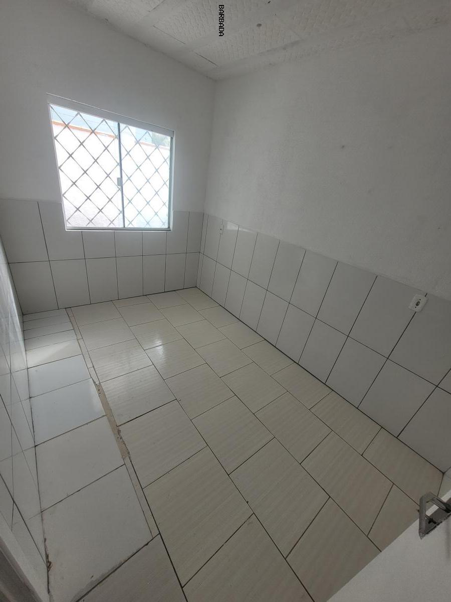 Casa para alugar com 2 quartos, 80m² - Foto 4