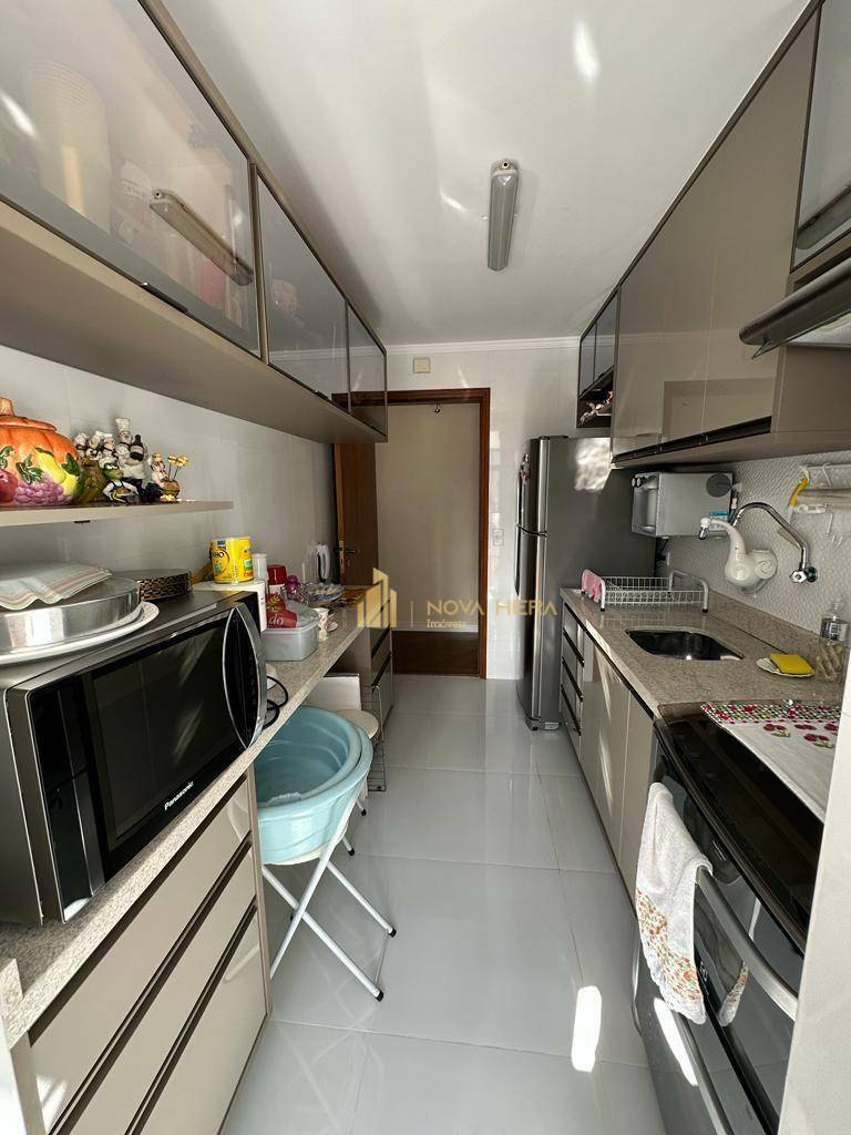 Apartamento à venda com 2 quartos, 57m² - Foto 2