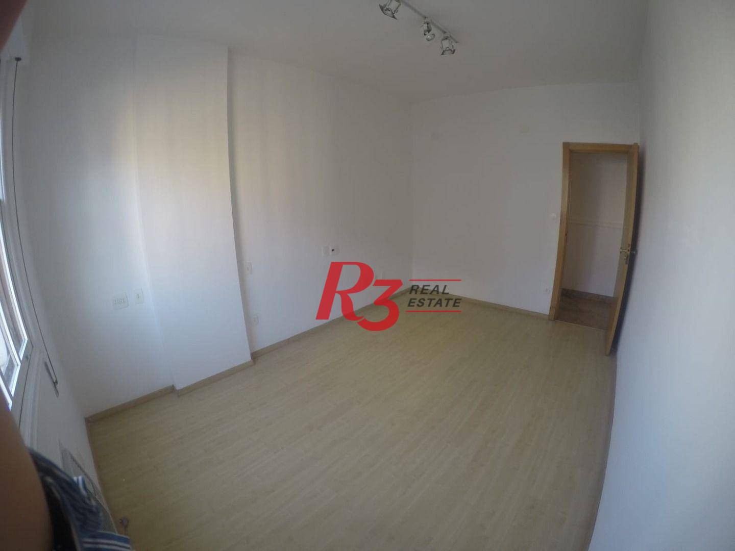 Apartamento à venda com 4 quartos, 240m² - Foto 5