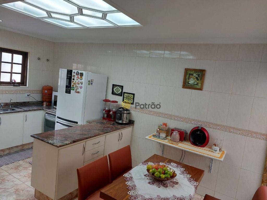 Sobrado à venda com 3 quartos, 256m² - Foto 23