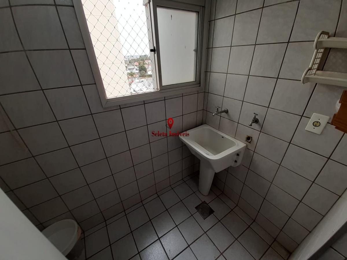 Apartamento à venda com 2 quartos, 70m² - Foto 14