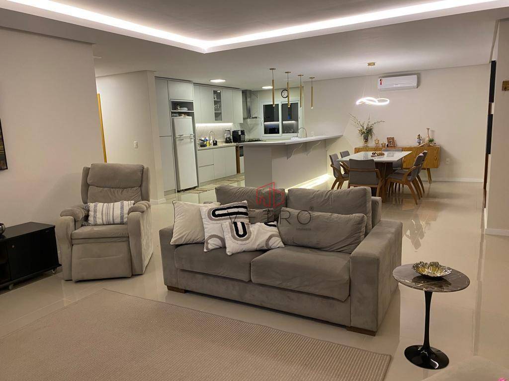 Casa de Condomínio à venda com 3 quartos, 167m² - Foto 2