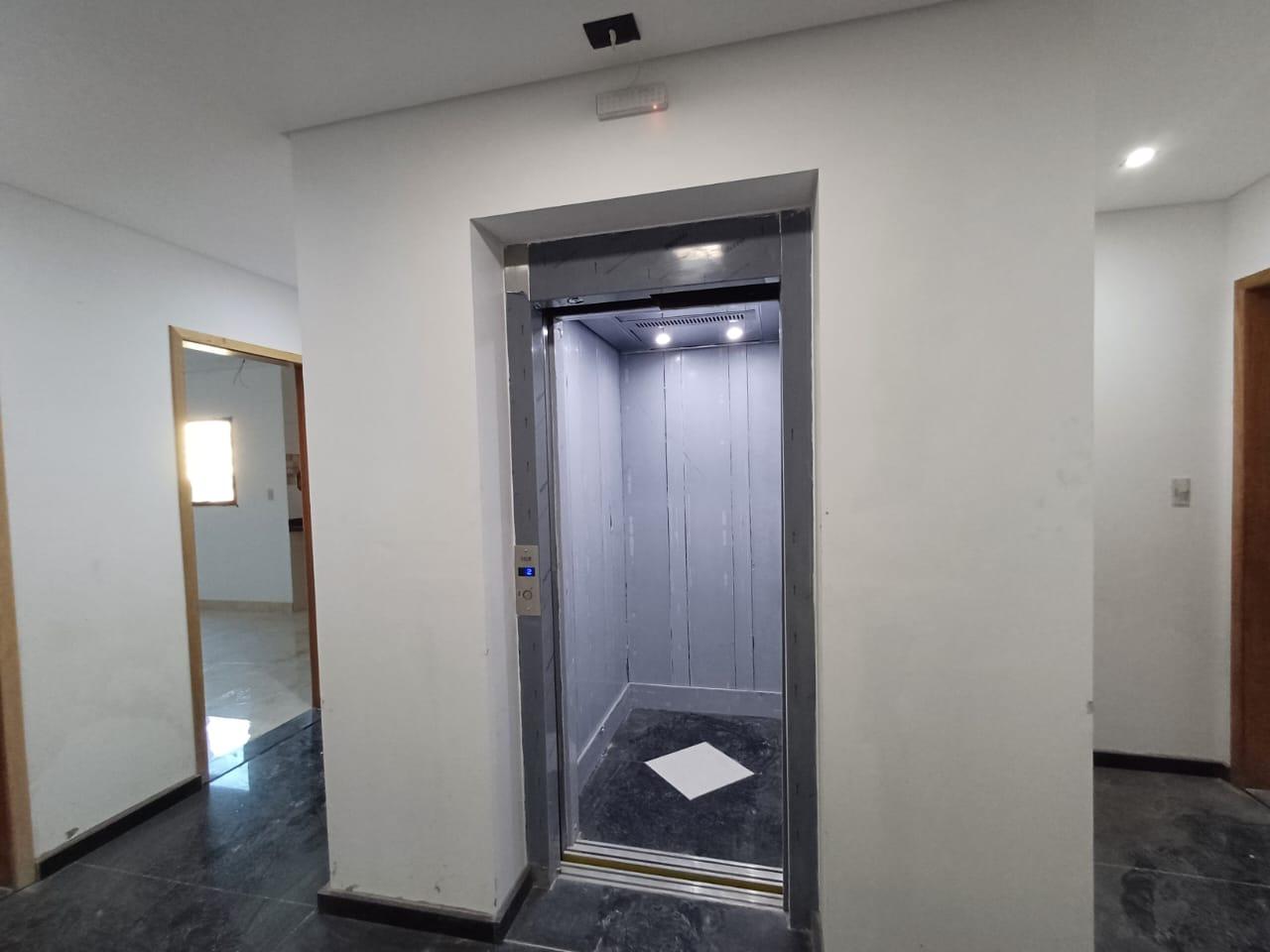 Cobertura à venda com 3 quartos, 150m² - Foto 1