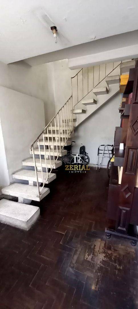 Sobrado à venda com 2 quartos, 120m² - Foto 2