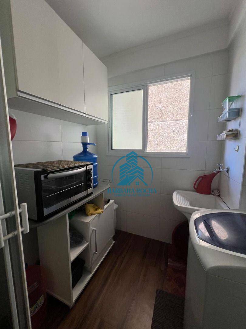 Apartamento à venda com 2 quartos, 72m² - Foto 10