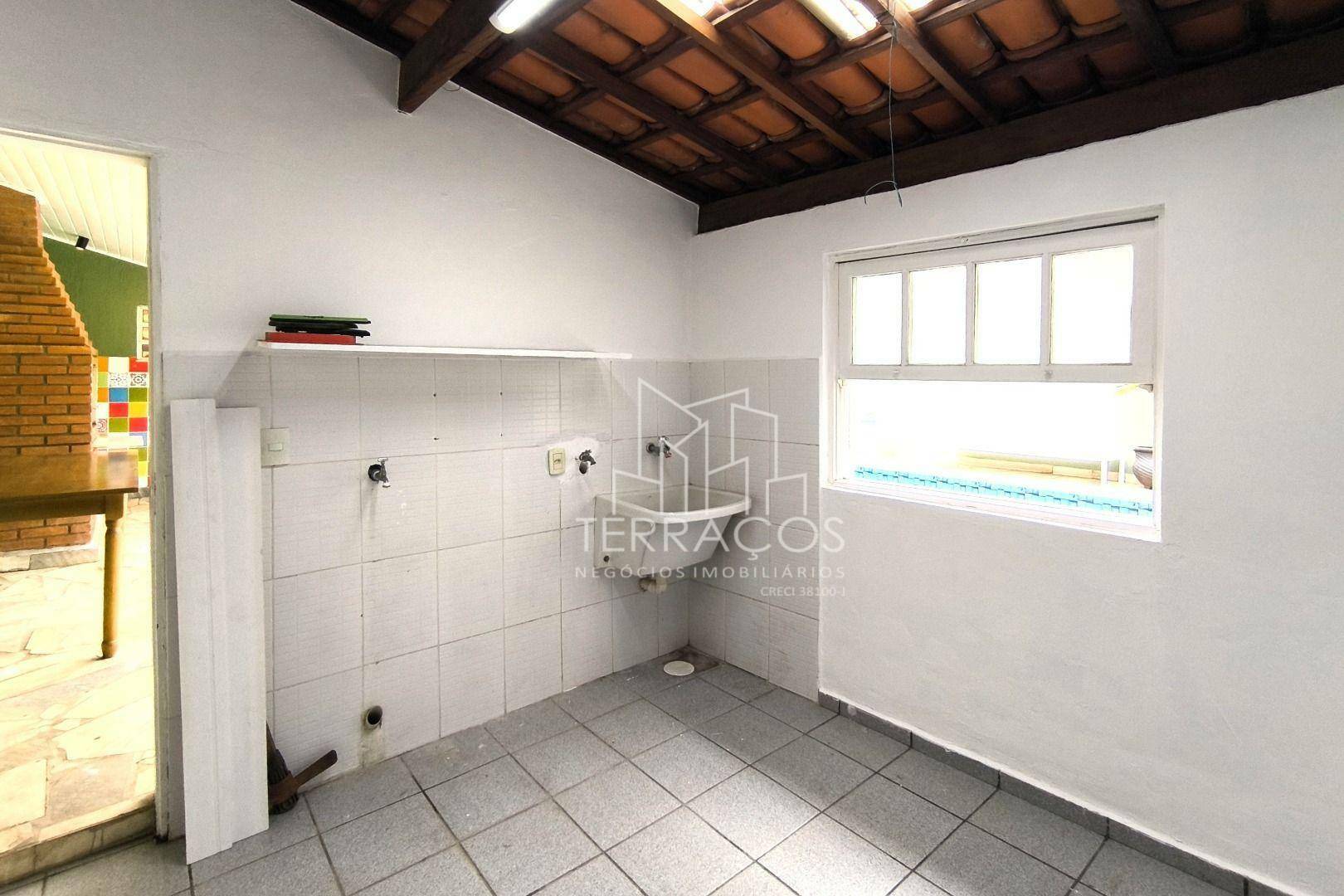 Casa para alugar com 3 quartos, 170m² - Foto 22