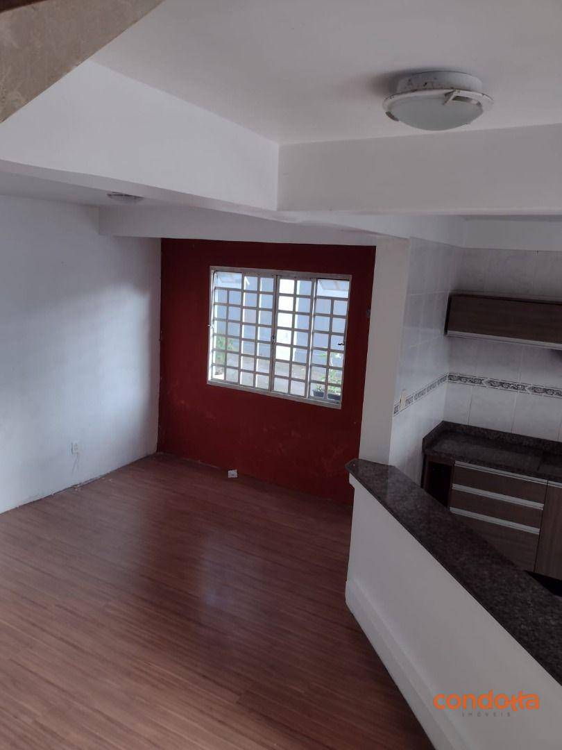 Casa para alugar com 3 quartos, 120m² - Foto 13
