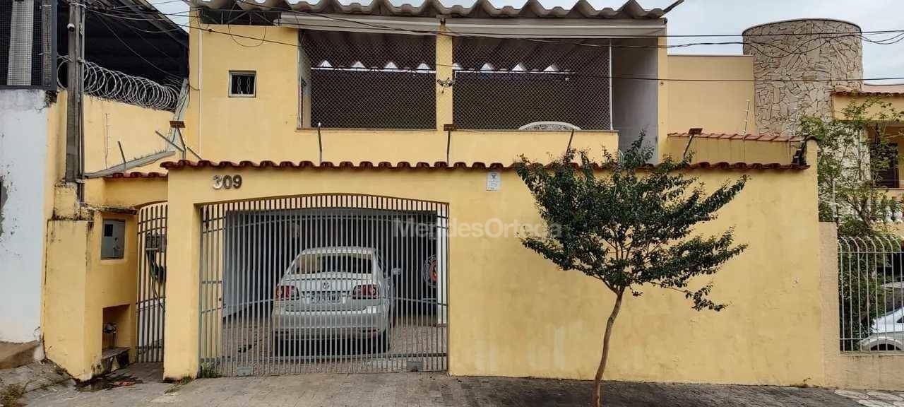 Casa à venda com 3 quartos, 169m² - Foto 1