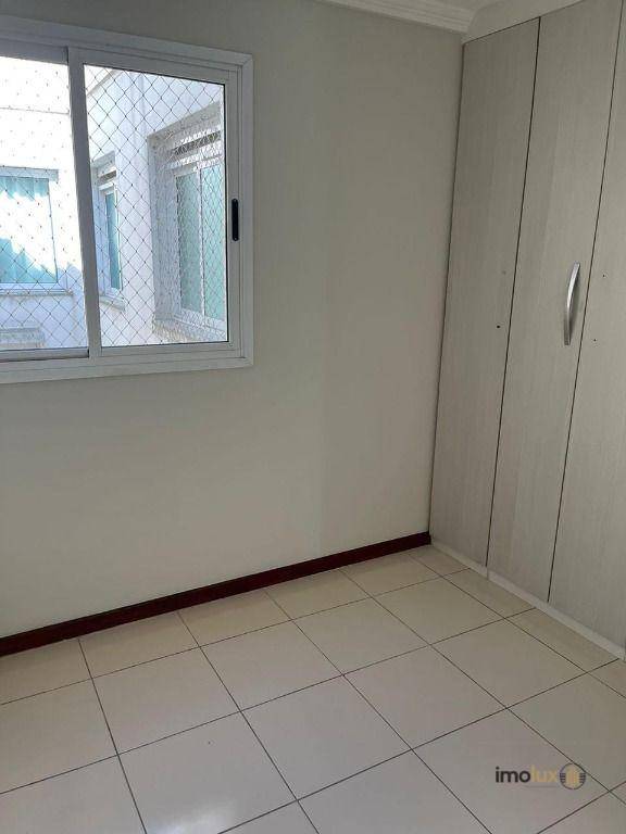 Apartamento à venda com 2 quartos, 73m² - Foto 10