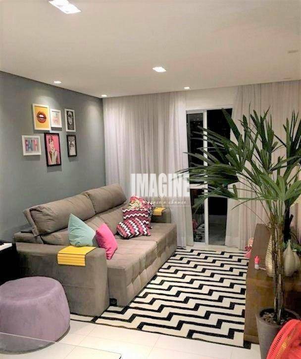 Apartamento à venda com 2 quartos, 68m² - Foto 1