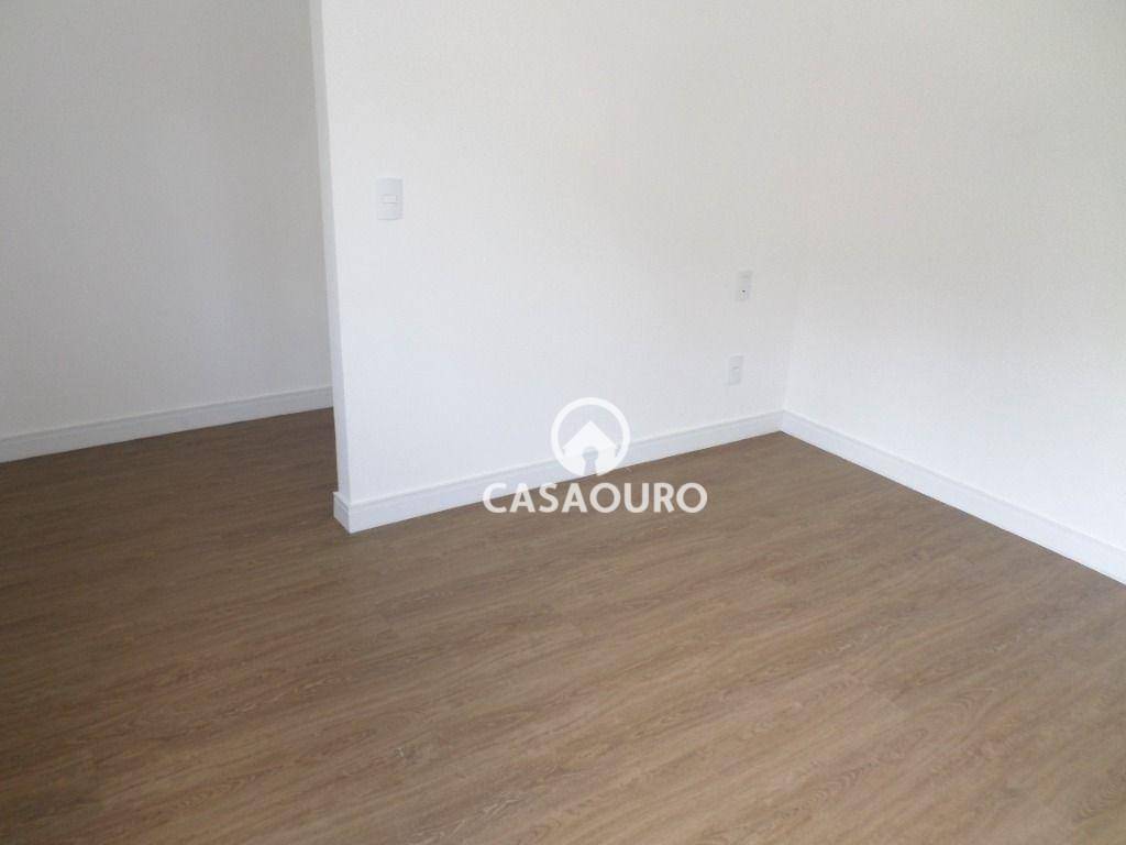 Apartamento à venda com 4 quartos, 186m² - Foto 12