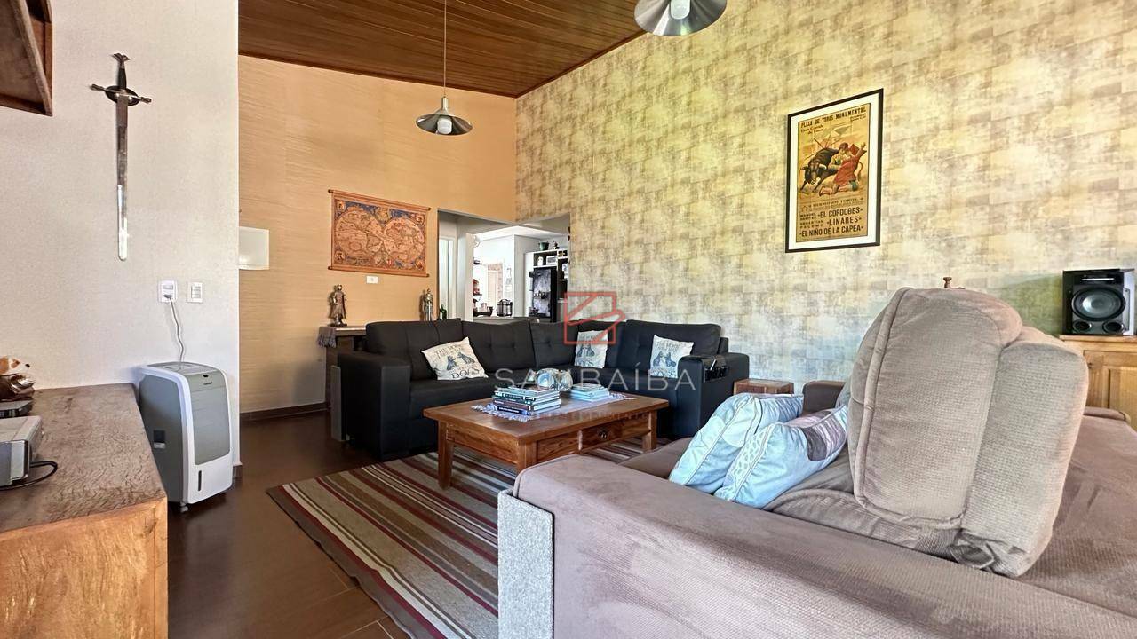 Casa à venda com 4 quartos, 211m² - Foto 6