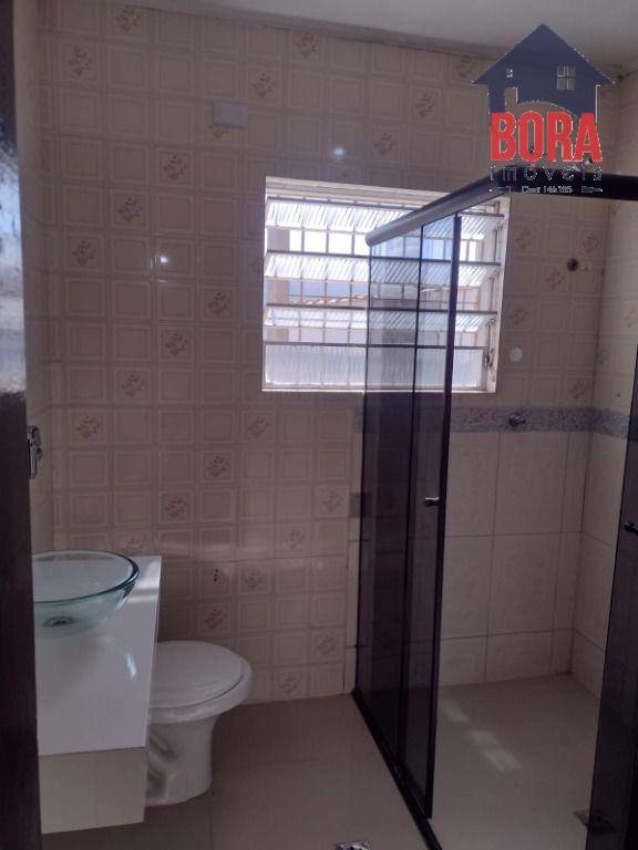 Casa para alugar com 4 quartos, 150m² - Foto 4