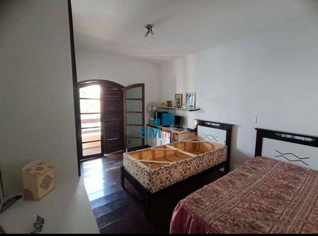 Sobrado à venda com 4 quartos, 200m² - Foto 8