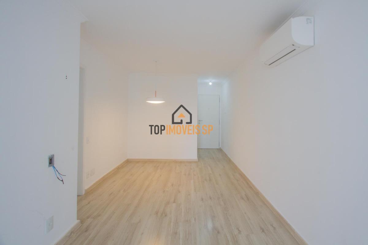 Apartamento à venda com 2 quartos, 70m² - Foto 2