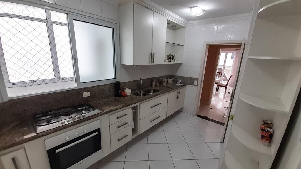 Apartamento à venda com 3 quartos, 176m² - Foto 25